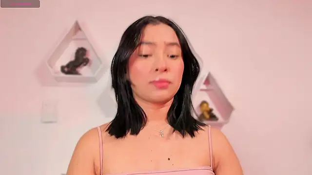 valerycolins online show from February 2026 05:07:01 AM