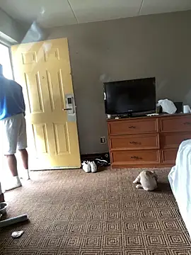 Snapshot of Stressreliever82 chatting on April 2026 05:17:02 PM Stressreliever82 online show from April 2026 05:17:02 PM