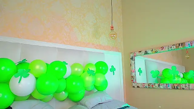 MichaelaCox online show from March 2025 01:57:02 AM
