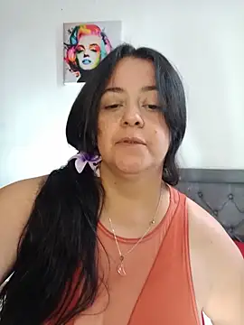 lucia vonne  online show from July 2026 06:15:01 PM