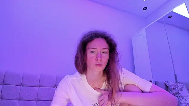 ooksiiii online show from May 2026 06:28:02 PM
