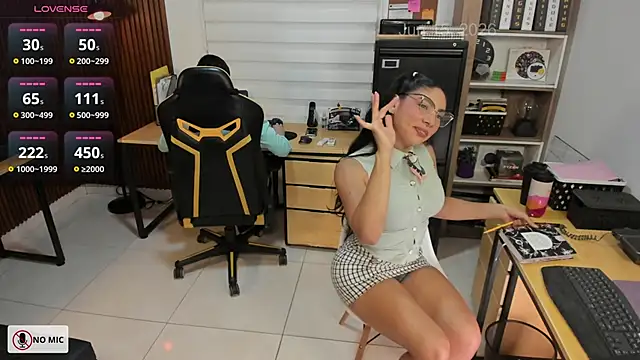 Snapshot of Office_Naughty_Girl chatting on June 2026 08:41:01 PM Office Naughty Girl online show from June 2026 08:41:01 PM