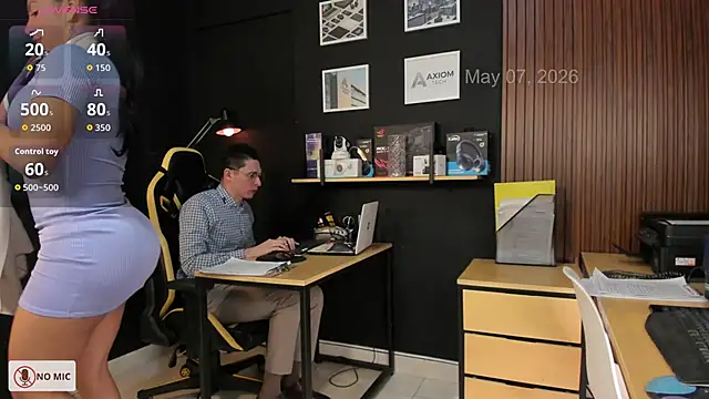 Snapshot of Office_Naughty_Girl chatting on May 2026 10:35:01 PM Office Naughty Girl online show from May 2026 10:35:01 PM