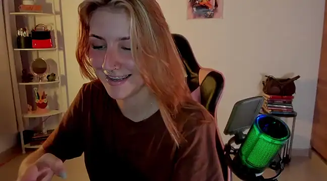 Snapshot of Dakotaa_ chatting on February 2025 02:14:02 AM Dakotaa online show from February 2025 02:14:02 AM