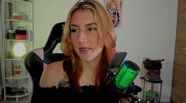 Snapshot of Dakotaa_ chatting on February 2025 03:54:01 AM Dakotaa online show from February 2025 03:54:01 AM
