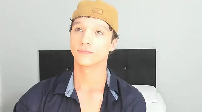 angelcortes online show from February 2025 08:53:02 PM