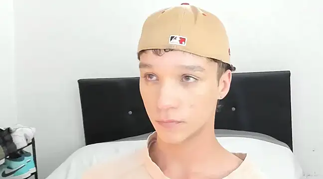 angelcortes online show from January 2025 07:43:01 PM