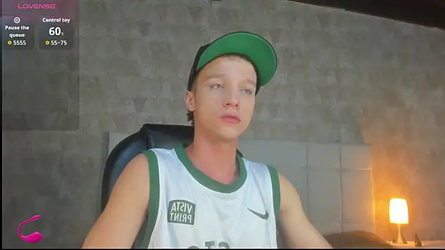 angelcortes online show from December 2025 01:34:02 PM