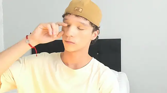 angelcortes online show from February 2025 05:08:01 AM