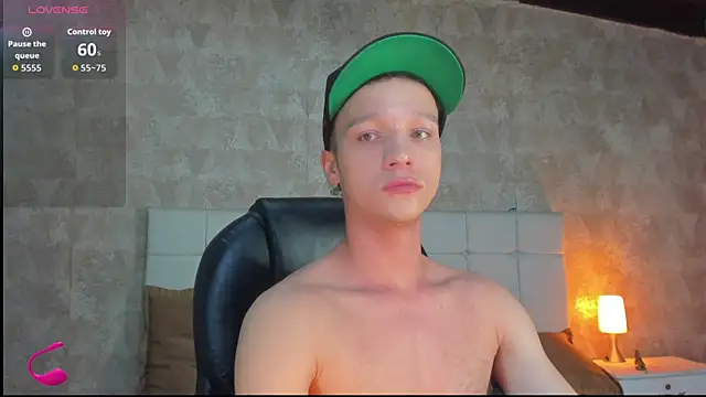 angelcortes online show from December 2025 11:42:01 AM