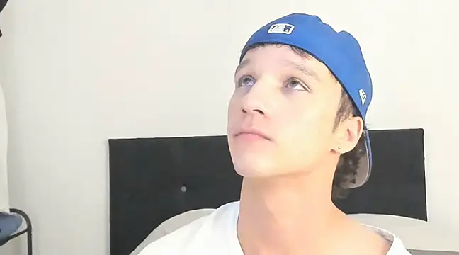 angelcortes online show from December 2024 01:31:02 AM