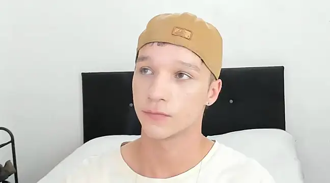 angelcortes online show from December 2024 01:59:02 PM