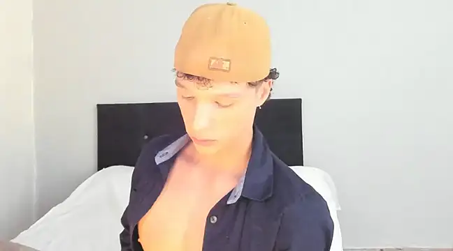 angelcortes online show from March 2025 01:37:01 AM