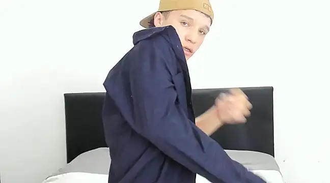 angelcortes online show from December 2024 05:18:02 PM