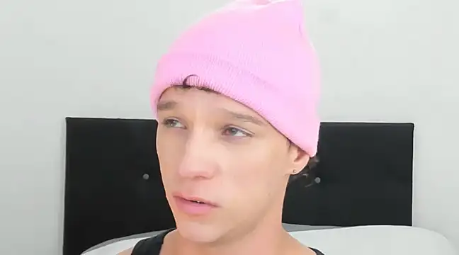 angelcortes online show from January 2025 01:50:01 AM