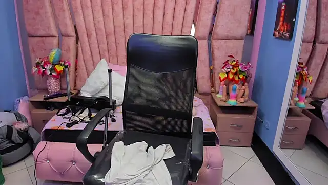 Snapshot of HornySkinny26 chatting on February 2026 05:40:02 AM HornySkinny26 online show from February 2026 05:40:02 AM