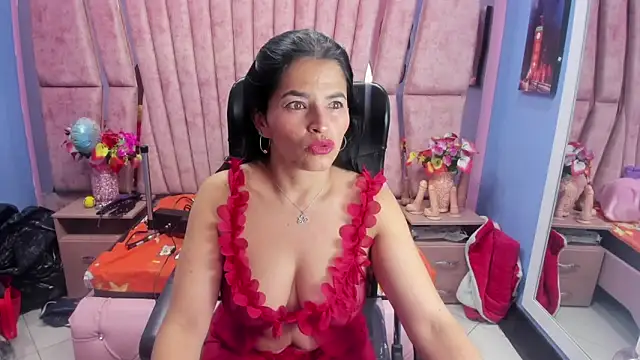 Snapshot of HornySkinny26 chatting on November 2025 05:01:01 AM HornySkinny26 online show from November 2025 05:01:01 AM