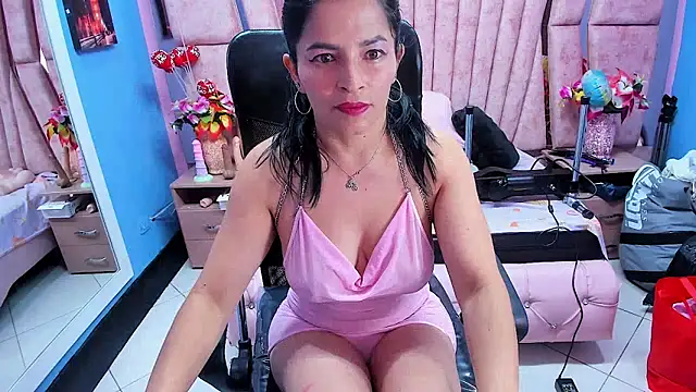 Snapshot of HornySkinny26 chatting on January 2026 05:01:01 AM HornySkinny26 online show from January 2026 05:01:01 AM