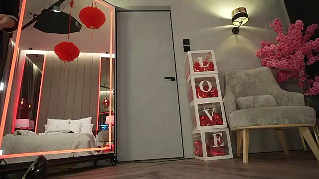 Arte Adelle online show from March 2026 05:25:02 AM