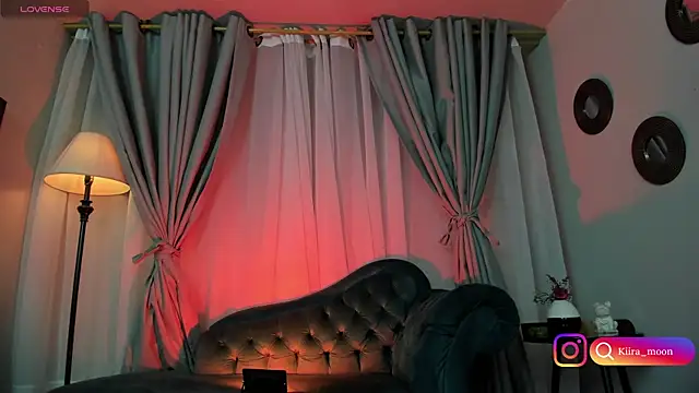 CoralineRicce  online show from October 2025 05:50:01 AM