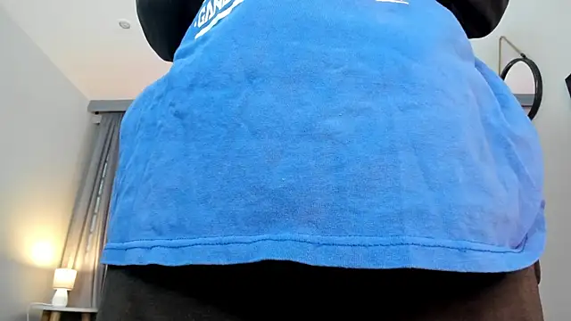 CoralineRicce  online show from November 2025 09:48:02 PM