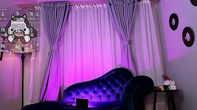 CoralineRicce  online show from September 2025 09:54:02 PM