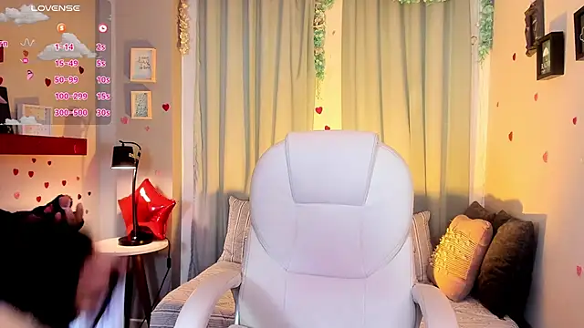 CoralineRicce  online show from March 2025 05:41:02 AM