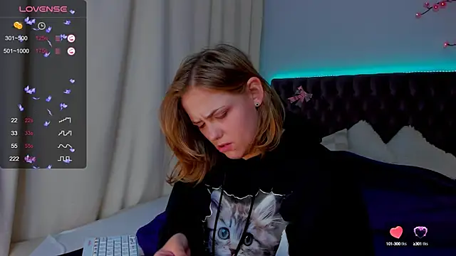 DellaRowe online show from September 2025 05:46:01 AM