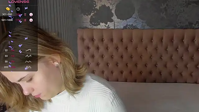 DellaRowe online show from October 2025 06:03:01 AM