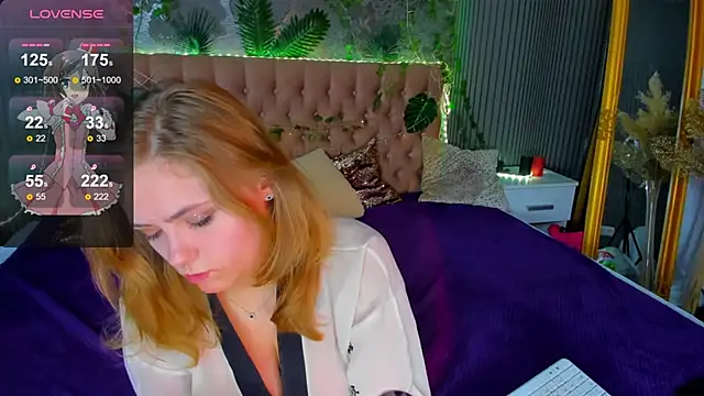 DellaRowe online show from February 2025 10:50:02 PM