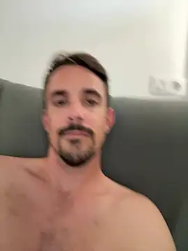 julian333 online show from May 2026 02:59:02 PM