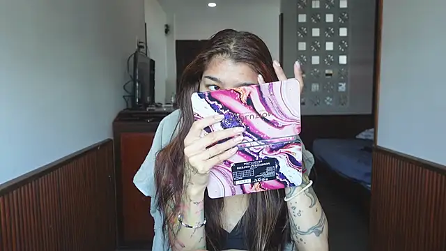 vinkitinkii online show from April 2026 03:57:01 AM