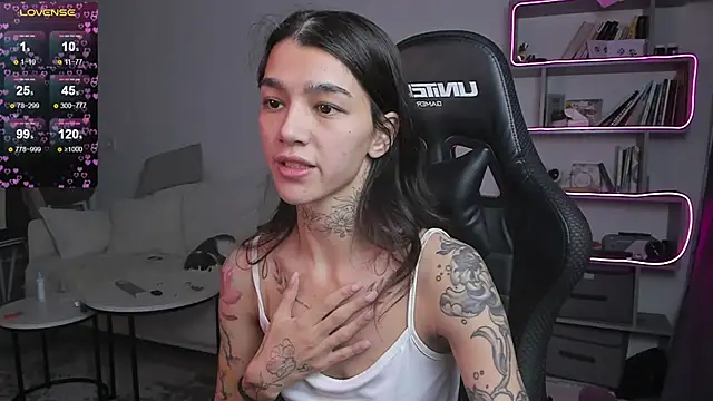 vinkitinkii online show from February 2025 09:56:02 AM