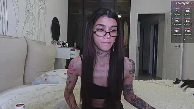 vinkitinkii online show from November 2025 04:22:02 PM