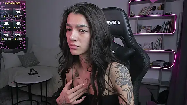vinkitinkii online show from February 2025 10:16:01 AM