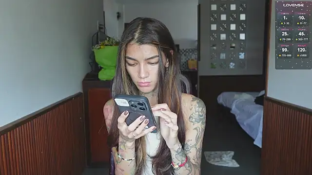 vinkitinkii online show from February 2026 05:43:01 AM