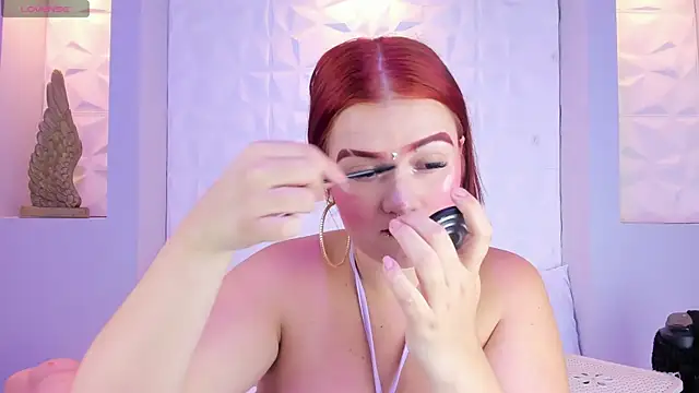 MelanieKlaus online show from November 2025 11:26:01 AM