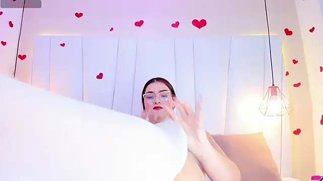 MelanieKlaus online show from October 2025 07:15:02 PM