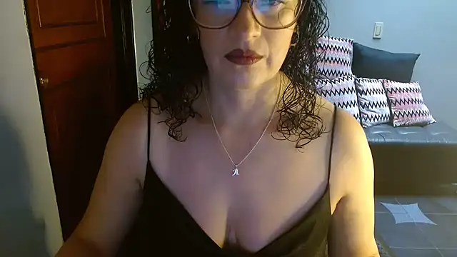 MATURETOPASIO online show from April 2026 06:54:01 PM