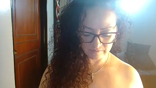 Snapshot of MATURETOPASIO chatting on January 2025 12:49:01 AM MATURETOPASIO online show from January 2025 12:49:01 AM
