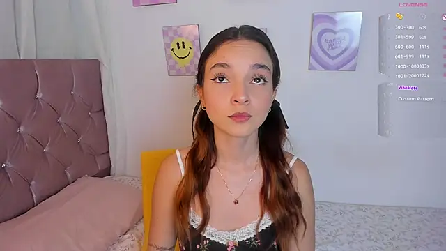 Snapshot of kate_sweet01 chatting on October 2025 02:49:02 AM kate sweet01 online show from October 2025 02:49:02 AM