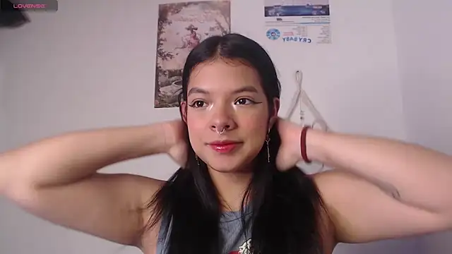 Snapshot of yungelitamor_ chatting on February 2025 05:18:02 AM yungelitamor online show from February 2025 05:18:02 AM