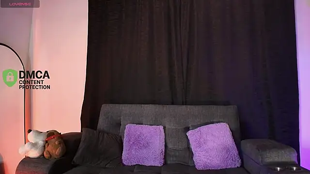 yungelitamor  online show from April 2026 05:47:02 AM