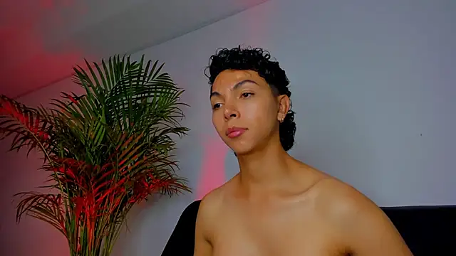 xhenisa  online show from November 2025 08:53:02 PM