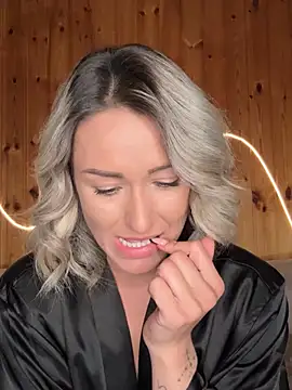 petrouchkaaa  online show from March 2026 08:32:02 PM