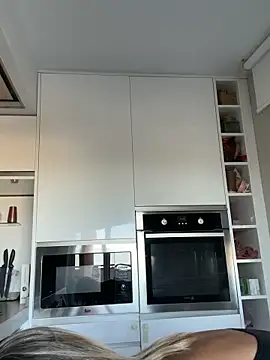 petrouchkaaa  online show from November 2025 02:42:01 PM