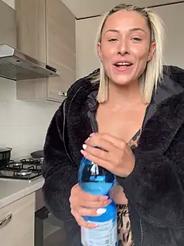 petrouchkaaa  online show from March 2026 11:55:01 AM