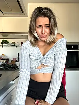 petrouchkaaa  online show from November 2025 09:57:02 AM