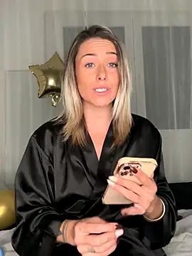 petrouchkaaa  online show from November 2025 09:15:01 PM