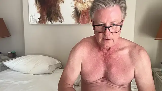 littleone01234 online show from October 2025 10:22:01 PM